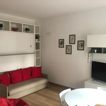 Music House - Carozzi Milánó